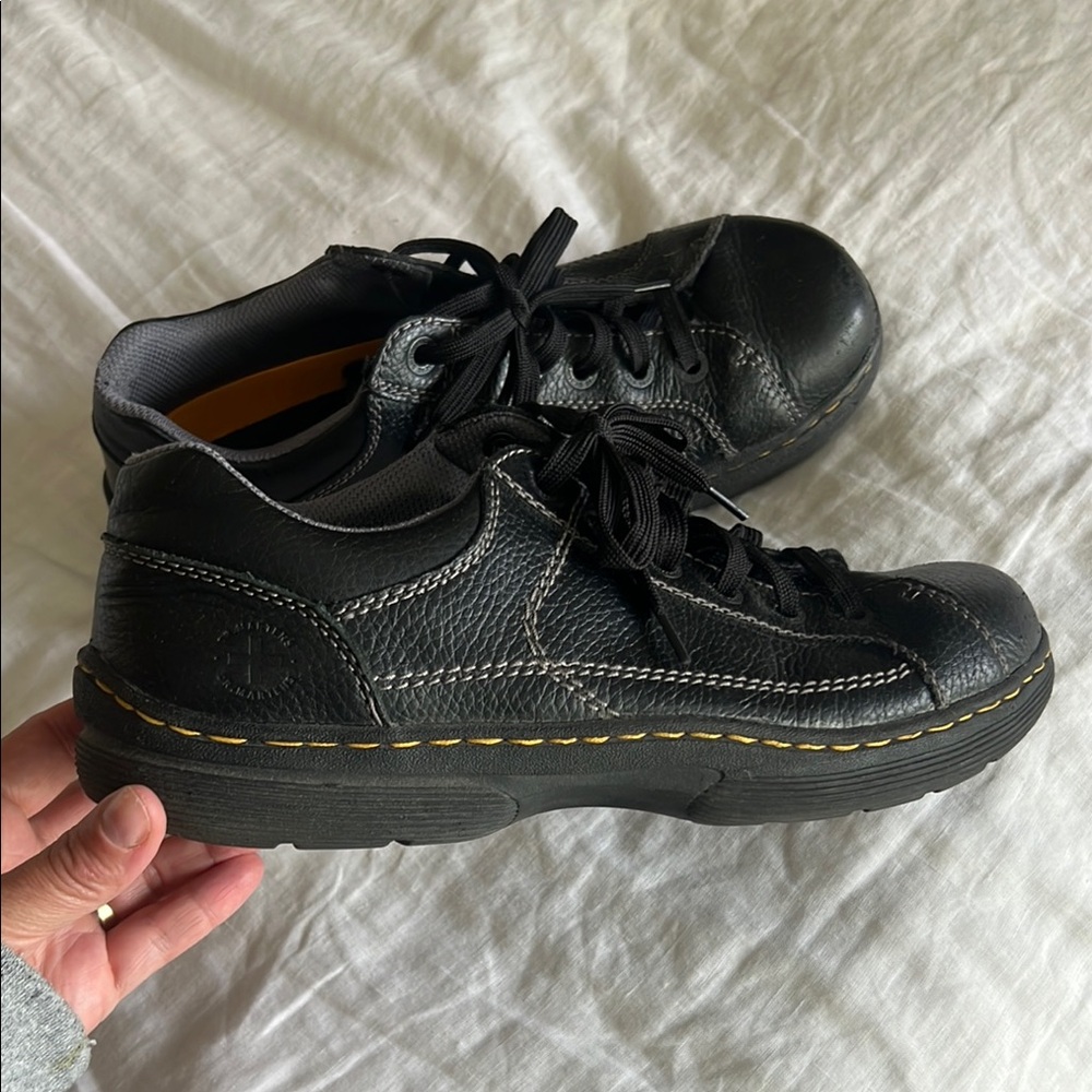 Vintage Y2K leather Dr. Martens Kent Chunky Lace Up Men’s Shoes Size 9